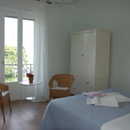 Cherry En Rose 3* Lezzeno