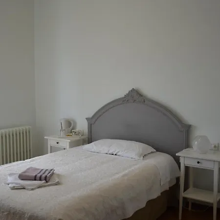 Cherry En Rose Bed and Breakfast *