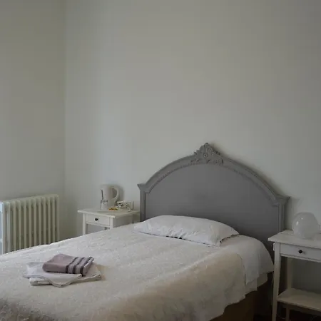 Bed and Breakfast Cherry En Rose Lezzeno